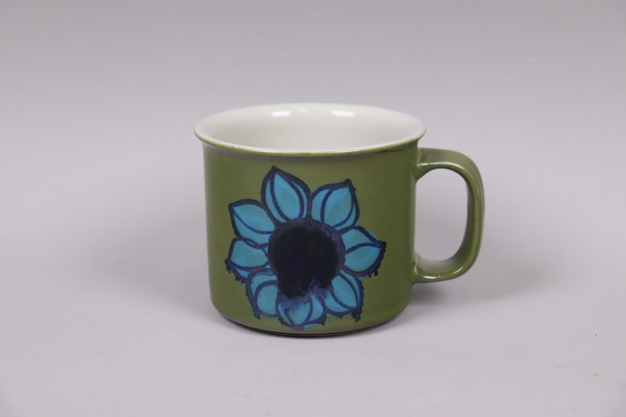 Hilkka-Liisa Ahola, Arabia, chokladmugg, 1960/70-tal