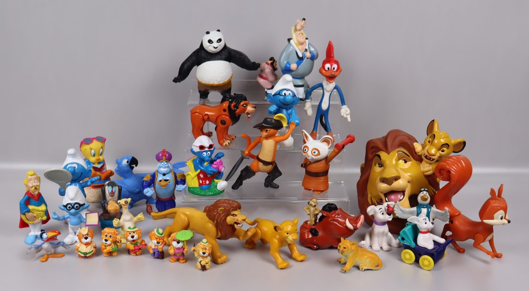 Leksaksfigurer, Smurfar, Lejonkungen, Disney, Asterix mm