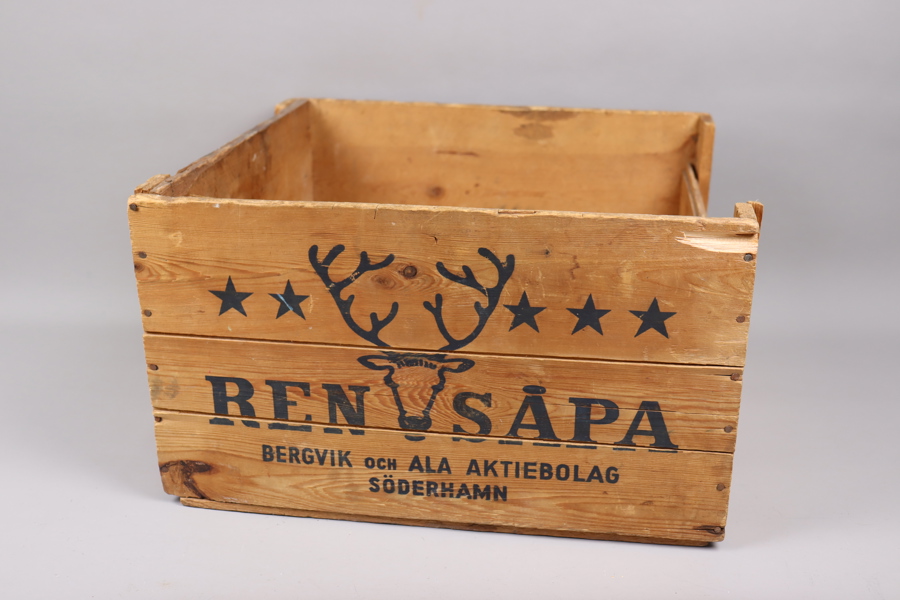 Trälåda, "Rensåpa", Bergvik & Ala AB, Söderhamn