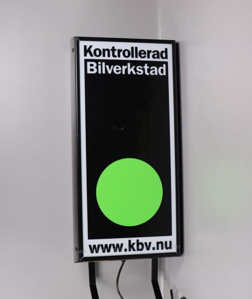 Ljusskylt, "Kontrollerad Bilverkstad"