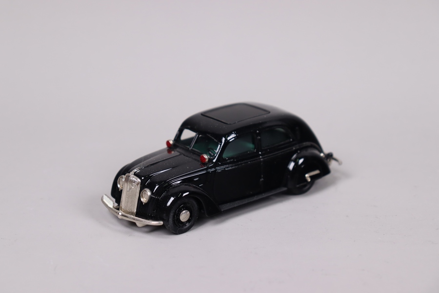 RobEddie, 1935 Volvo PV36 Carioca, 1:43