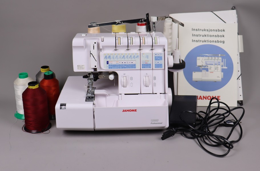 Janome 1200D Overlocker med tillbehör