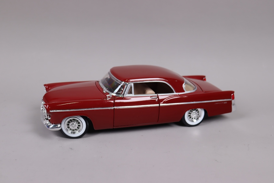 Maisto, 1956 Chrysler 300B, 1:18