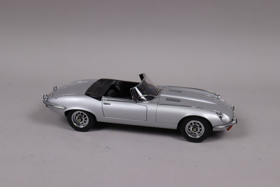 Auto Art, Jaguar E-Type, 1:18