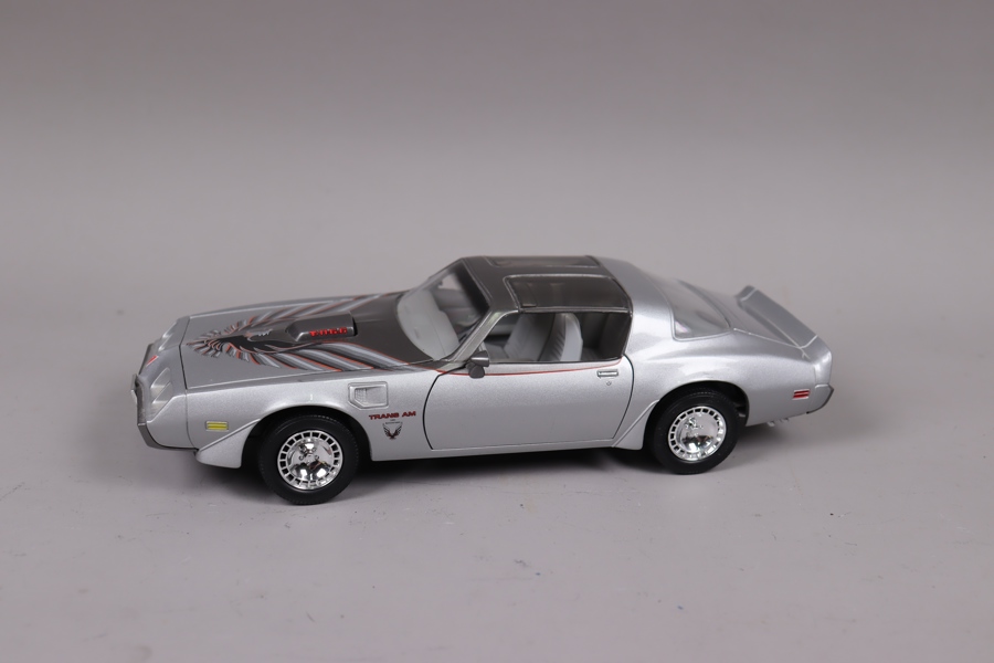 Road Signature, 1979 Pontiac Firebird, 1:18