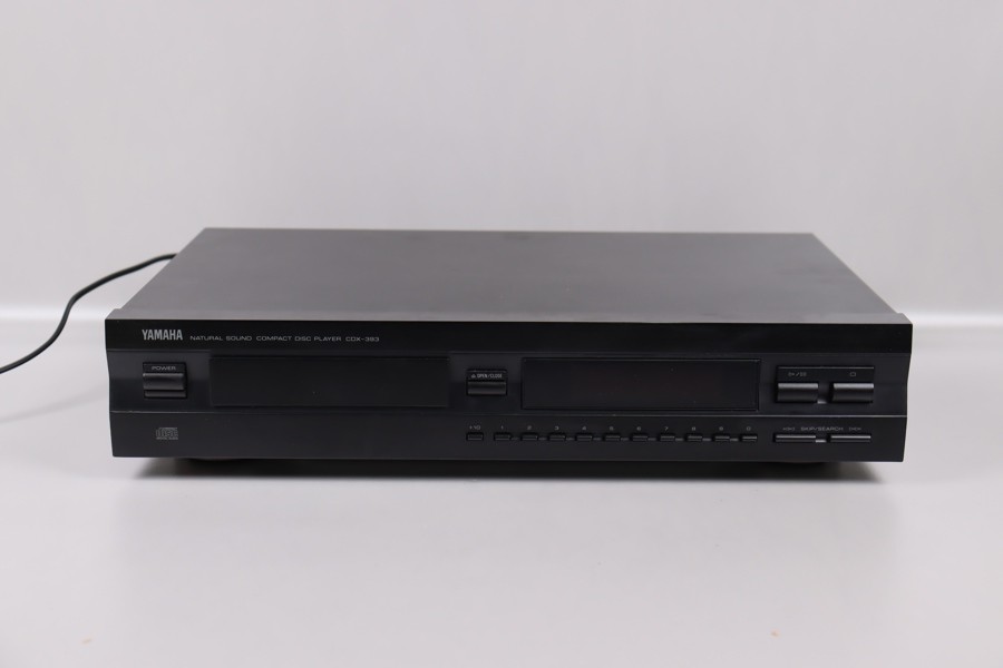 Yamaha CDX-393 CD spelare