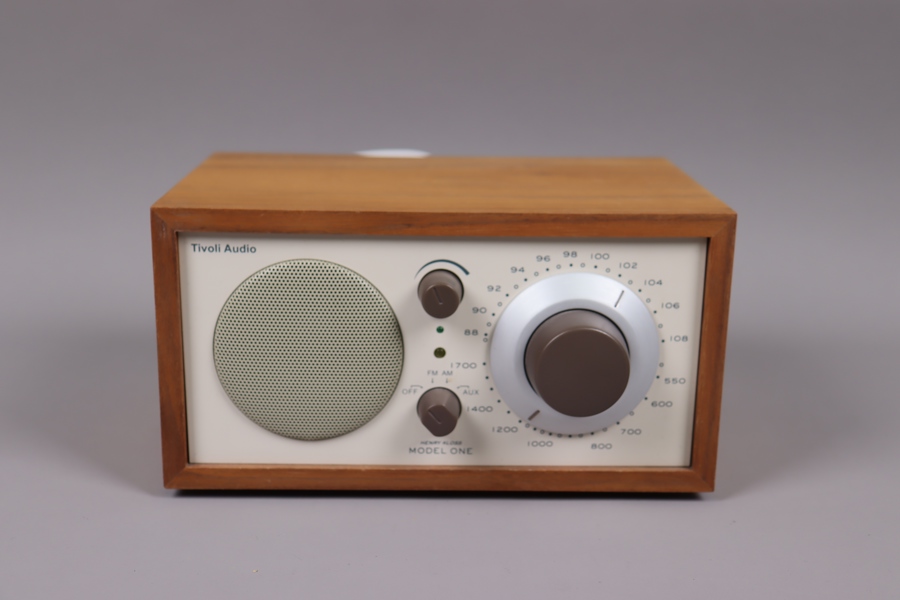 Tivoli Audio, Model One, bordsradio 