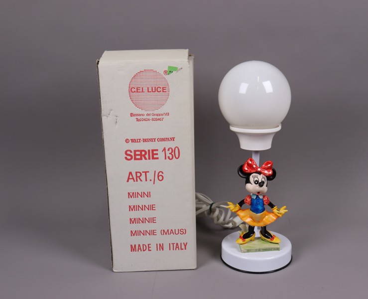 Walt Disney, Bassano del Grappa, Italy, Minni mus lampa