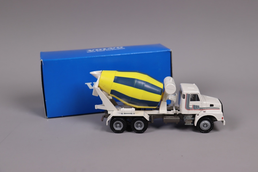 Conrad, Volvo N10 Turbo Mixer, 1:50