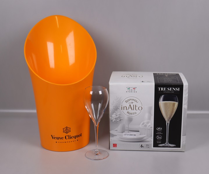 Veuve Clicquot champagne kylare samt 6st glas