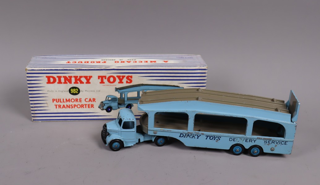 Dinky Toys, Pullmore Car Transporter, no 982, 1:43