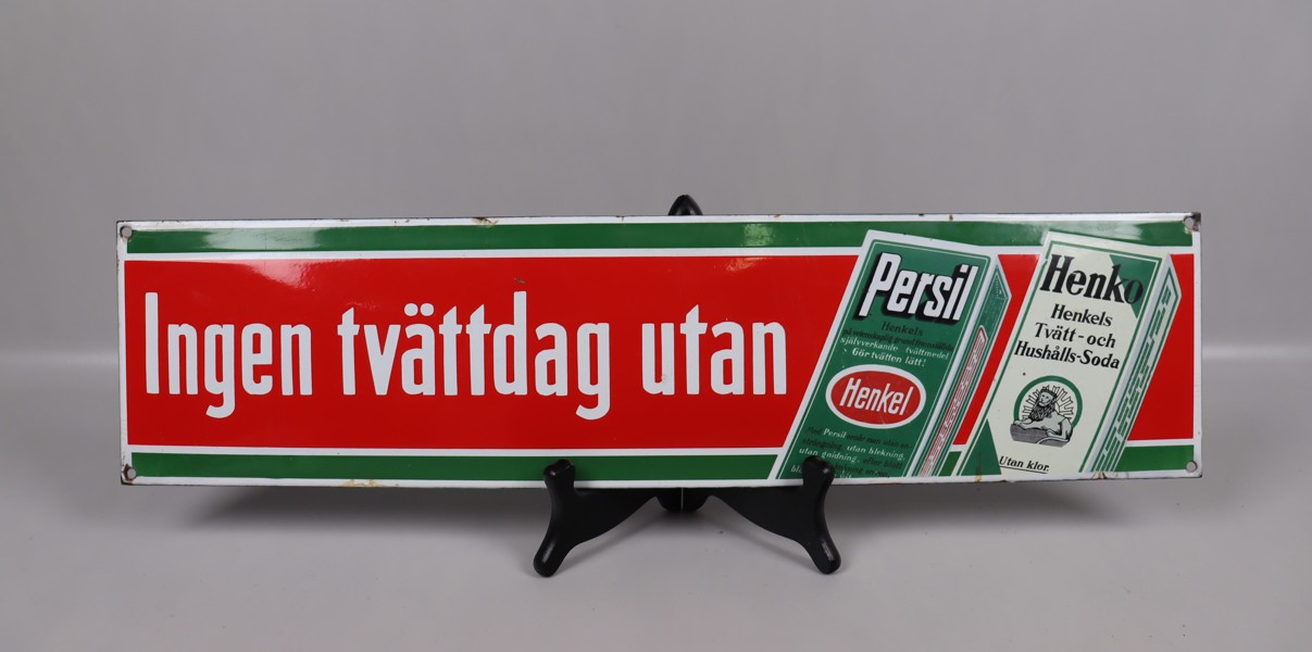 Emaljskylt, "Ingen tvättdag utan Persil & Henko", 1930-tal