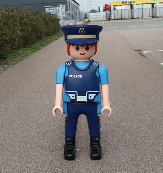 Playmobil, butiksdisplay, polisman