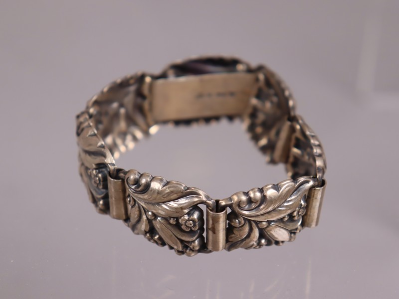 Armband i silver, floral dekor