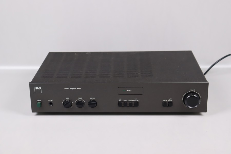 NAD Stereo Amplifier 3020i, förstärkare