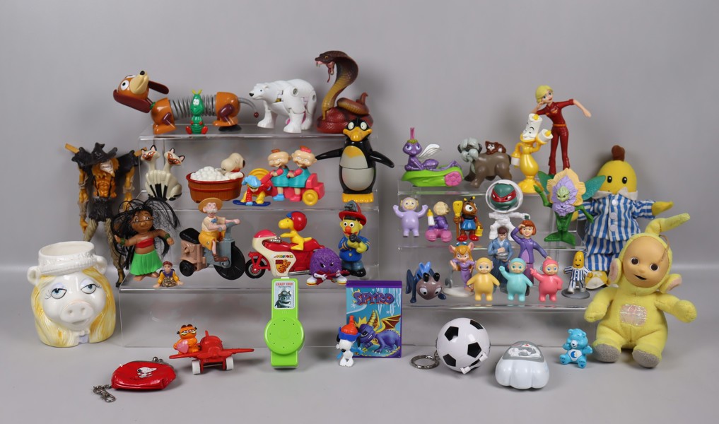 Diverse leksaksfigurer, Muppets, Snoopy, Rugrats, Teletubbies mm