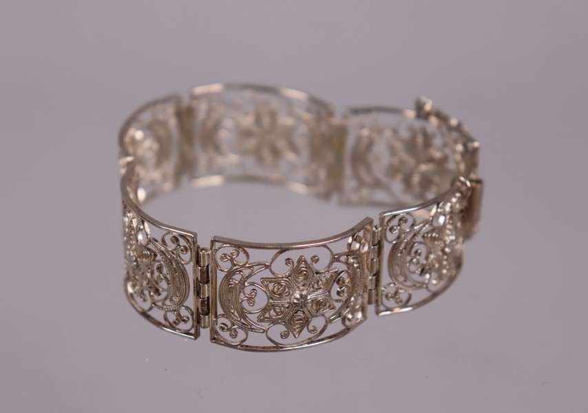 Silverarmband, filigranarbete