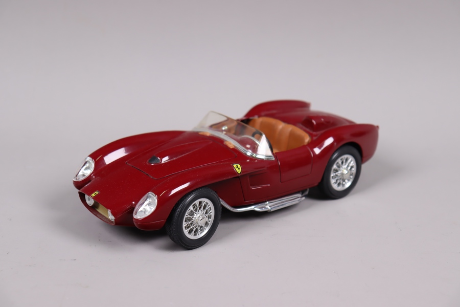 Burago, 1958 Ferrari 250 Testa Rossa, 1:18