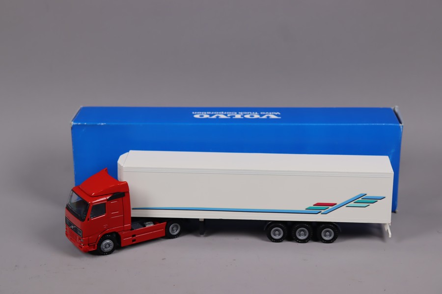 Conrad, Volvo FH12 4X2 Semi-Trailer (280963), 1:50