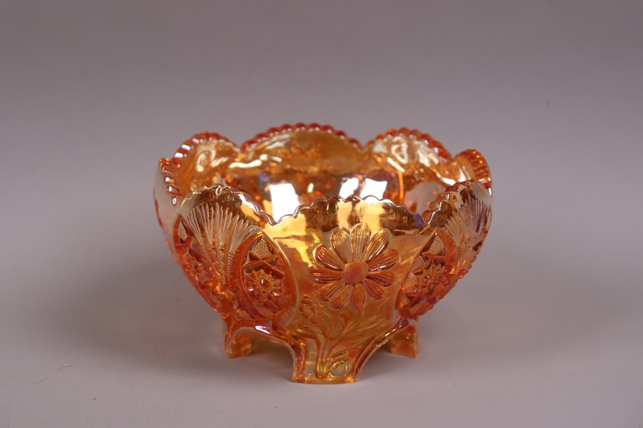 Eda Glasbruk, "Amerika", skål av orange lysterglas, 1920-tal