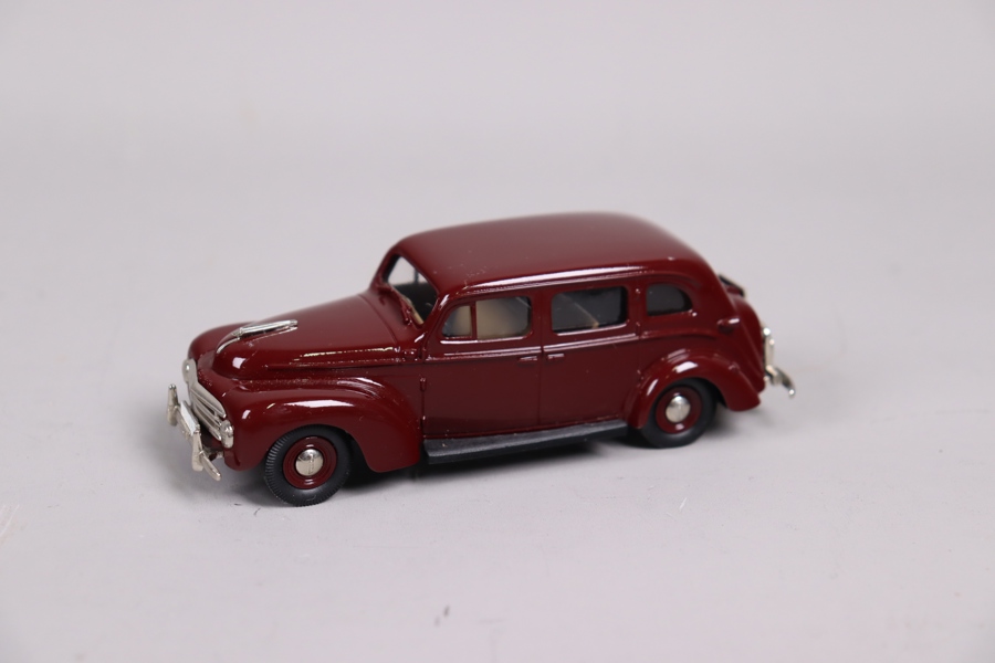 RobEddie, 1950 Volvo PV 831, 1:43