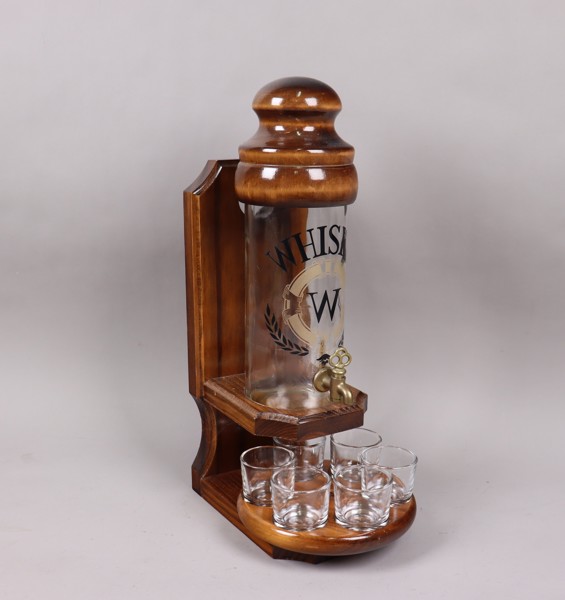 Whiskey dispenser, vägghängd