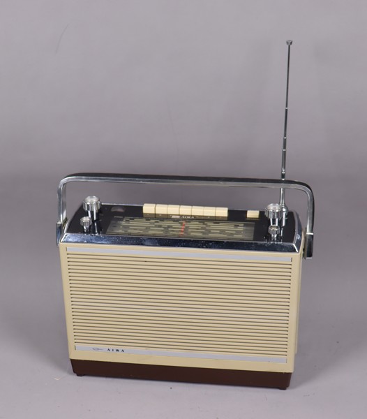 Aiwa AR-150 Deluxe 6 Band 15 Transistor radiomottagare