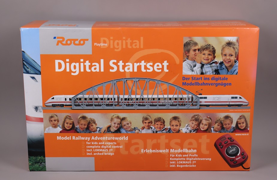 Roco, Digital Startset, modelljärnväg med lok, vagnar och räls