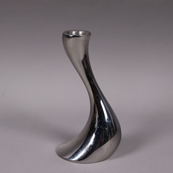 Georg Jensen, "Cobra", ljusstake i metall