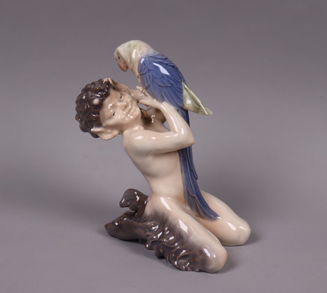 Christian Thomsen, Royal Copenhagen, figurin 752, "Faun with parrot"