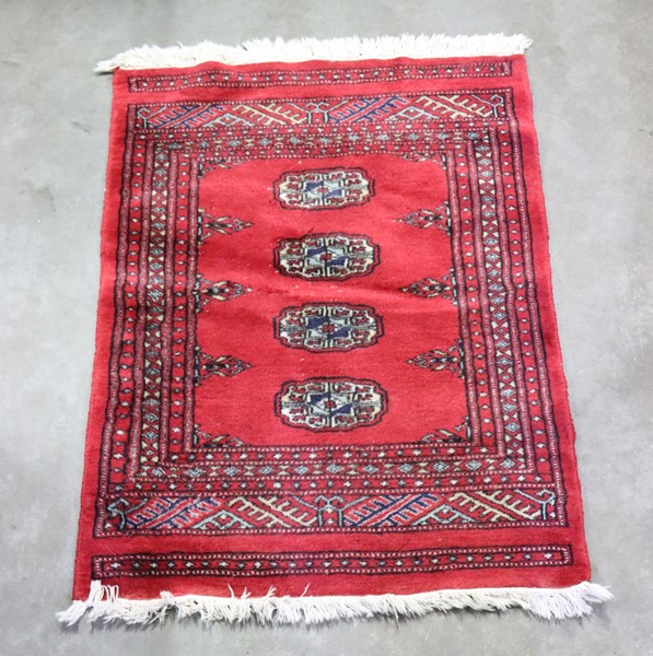 Orientalisk matta, 85x65cm.