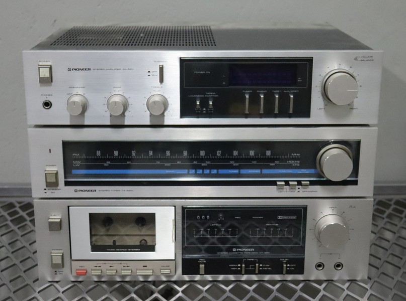 Pioneer stereo delar, Tuner TX-520L, Tape Deck CT-320, Amplifier SA-520, tidigt 1980-tal