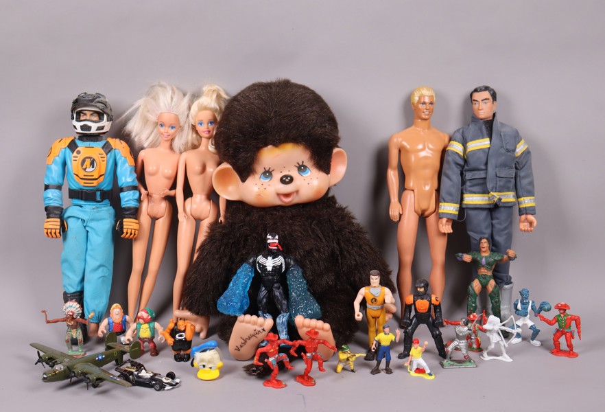 Leksaker, Monchhichi, Mattel Barbie, Tarzan, Corgi, Disney, Action Man mm