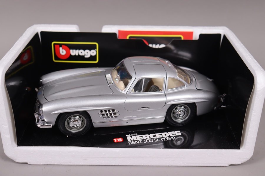 Burago, 1954 Mercedes Benz 300 SL, 1:18