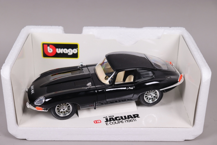 Burago, 1961 Jaguar E Coupé, 1:18