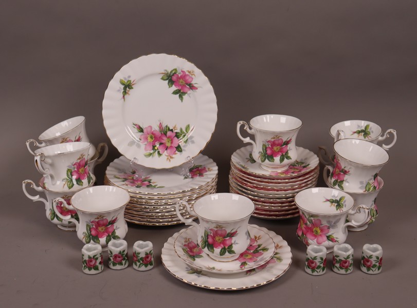 Royal Albert, England, "Prairie Rose", kaffeservis, 36 delar