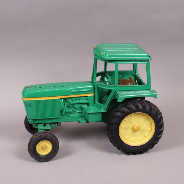 Ertl, USA, John Deere traktor