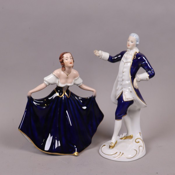 Royal Dux, figuriner, dansande barockt par, 2st