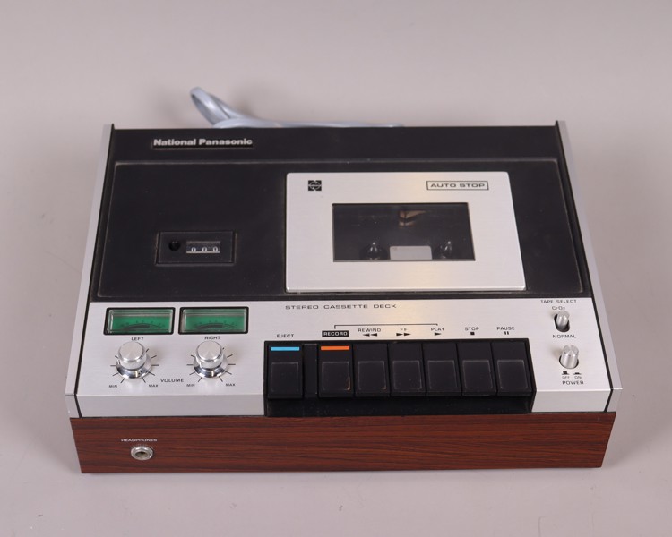 National Panasonic RS-260USD kassettbandspelare, 1973–1975