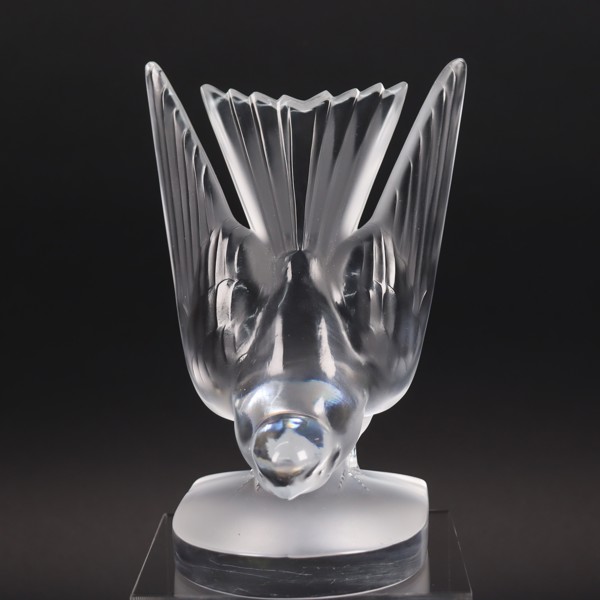 Lalique, France, "Hirondelle Swallow", bokstöd i kristall