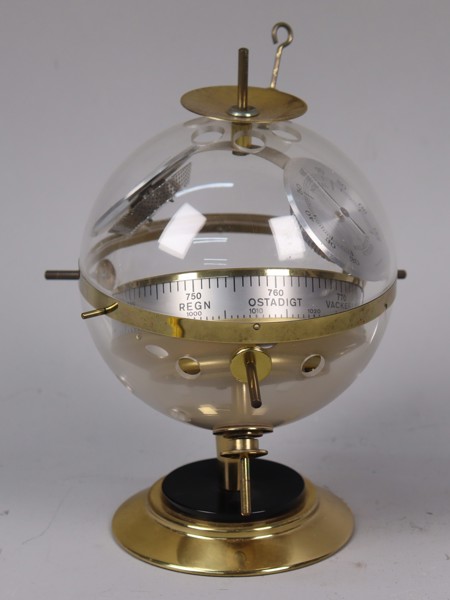 Huger, "Sputnik", space age väderstation, termometer/hygrometer/barometer