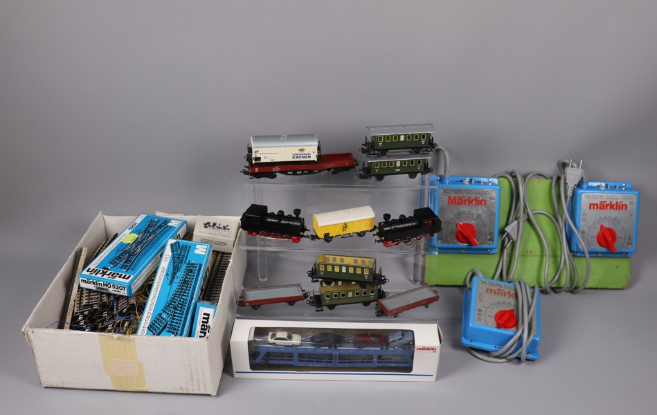 Märklin, lok, vagnar och spår