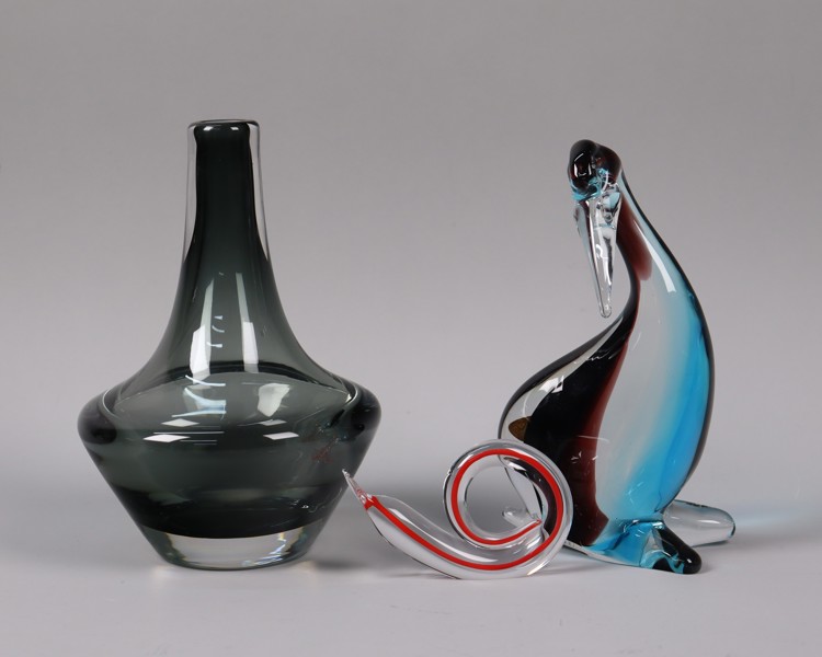 Joseph Schott, Smålandshyttan, vas i glas, FM Glas, Ronneby, pelikan i glas, samt Studio Åhus, snigel i glas, 3 delar