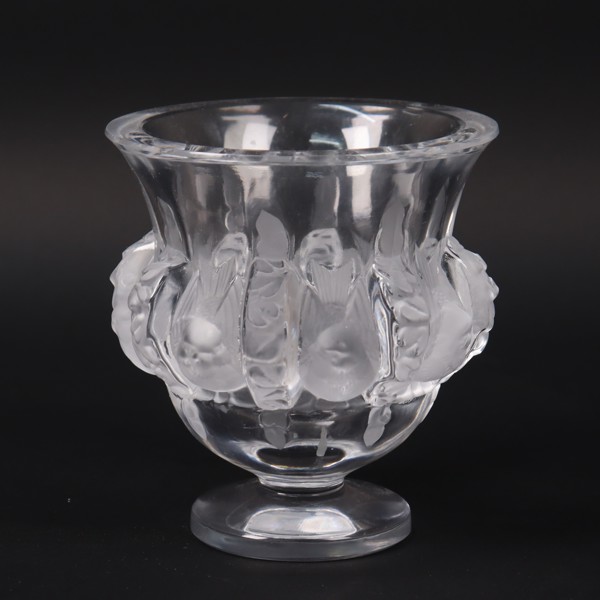 Lalique, Frankrike, "Dampierre", skål i glas fågeldekor