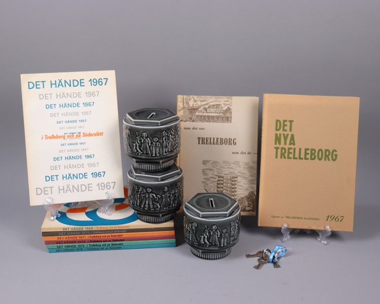 Trelleborgsmemorabilia, Det Hände i Trelleborg 1960/70-tal samt Rörstrand, Söderslätts Sparbank, sparbössor i keramik, 3st