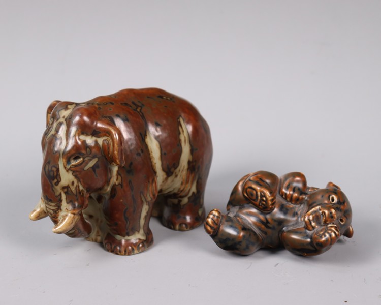 Knud Kyhn, Royal Copenhagen, figurin 20186 & 21432, elefant och björn, 2st