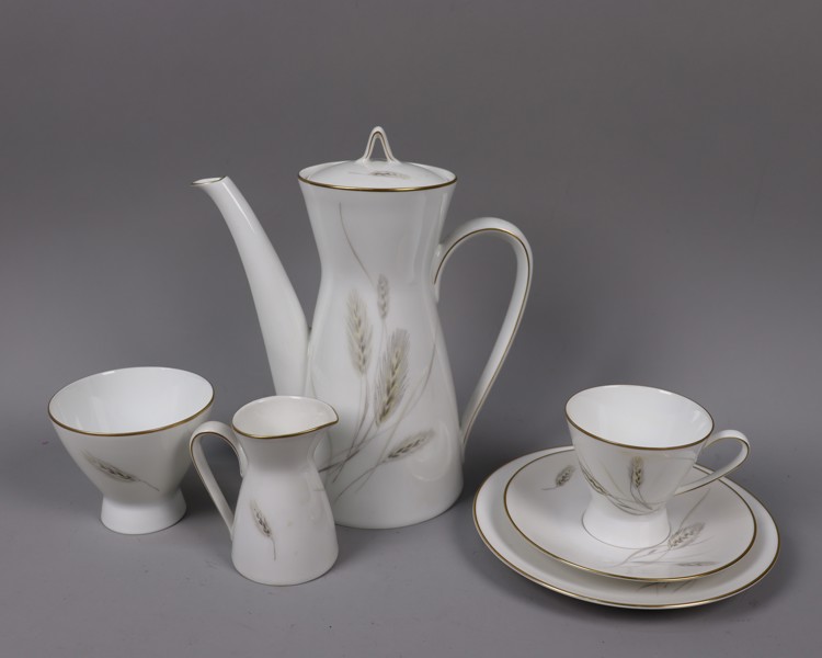 Raymond Loewy, Rosenthal, "Form 2000", kaffe servis med dekor av sädesax, 49 delar