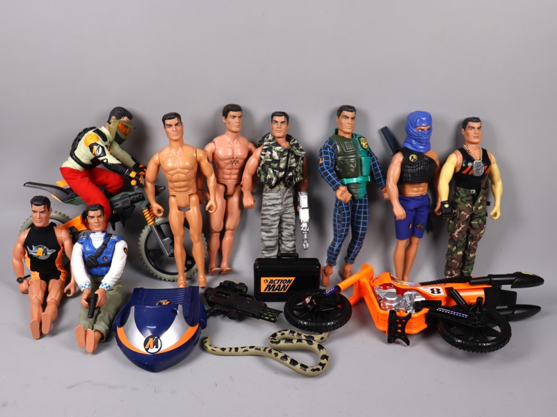 Hasbro, Action Man, dockor och tillbehör