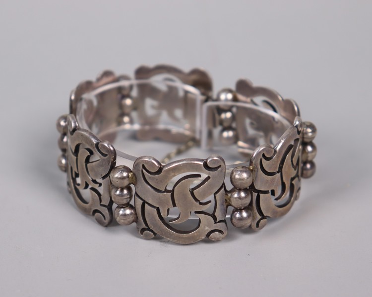 Armband, Mexiko, sterlingsilver med aztecdekor