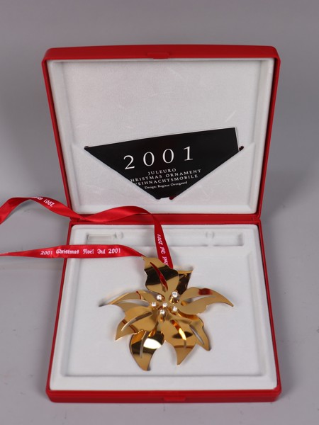 Regitze Overgaard för Georg Jensen, "Juleuro", 2001, juldekoration i 24k guldplätering